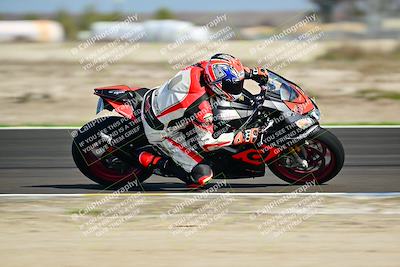 media/Feb-15-2025-TrackDaz (Sat) [[1e057f4b71]]/Group A/Session 3 - Turn 2/